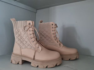 Boots Beige mit Stoffeinsatz