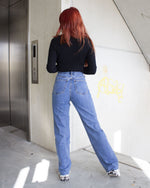 Lade das Bild in den Galerie-Viewer, Jeans hellblau
